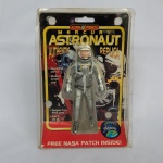 Boneco action figure astronauta Mercury Astronaut , Não contem o patch da NASA. A embalagem original mede 21cm de altura. Fabricado pela Action Products.