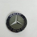 Lindo emblema da Mercedes Benz - Fabricado em plástico injetado - Mede aprox. 5,5cm de diâmetro