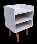 Mesa de cabeceira em MDF - 52x36x30 cm.