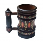 Caneca em madeira pintada - 12x12 cm.