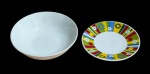 Lote composto por 2 peças em porcelana - sendo 1 pequeno Bowl 3,5x12 cm - 1 pires decafé11diam.