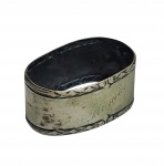 Anel de guardanapo em metal - 03x05x03 cm.