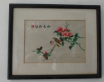 Bordado Oriental sobre seda. Retratando galho com flores e pássaros. Med. 34x28cm