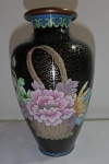 Antigo Vaso em cloisonne na cor preta com bela decoração floral. Med: 16 cm