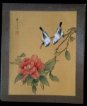 Pintura Oriental Pássaros com florais sobre seda - assinado com selo vermelho - medidas 35,5cm x 30cm