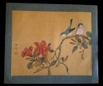 Pintura Oriental Pássaros com florais sobre seda - assinado com selo vermelho - medidas 35,5cm x 30cm
