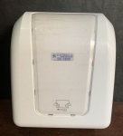 Dispersor de Papel Toalha da marca estrela - (Toalheiro de Papel Estrela ) pouco usado em estado bom,  utilizando em cozinha,  banheiros , clínicas e escritórios e espaços públicos. Med. 30cm x 20cm x 38cm