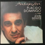 Long Play de Vinil - Plácido Domingo - With John Denver - RCA Records. Em bom estado