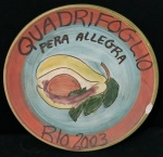 Prato de Cerâmica colecionável do Restaurante Boa Esperança pintado à mão com 26cm de diâmetro. Oportunidade única para completar sua coleção. Apresenta pequeno bicado. no estado.