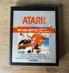 ATARI 2600 - AIR SEA BATTLE - Cartucho de jogo, FUNCIONANDO! - Para solicitação de mídias adicionais e esclarecimento de dúvidas, entrar em contato através do telefone (21) 99377-0652.