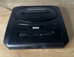 SEGA - Mega Drive III - Console para vídeo game. FUNCIONANDO no momento, sem garantia futura - Para solicitação de mídias adicionais e esclarecimento de dúvidas, entrar em contato através do telefone (21) 99377-0652.