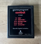 ATARI 2600 - COMBAT - Cartucho com jogo FUNCIONANDO - Para solicitação de mídias adicionais e esclarecimento de dúvidas, entrar em contato através do telefone (21) 99377-0652.