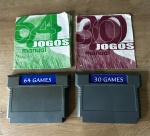 DYNACOM - Lote constado de 2 cartuchos multi jogos. Acompanha Manual de Instruções. FUNCIONANDO no momento, sem garantia futura - Para solicitação de mídias adicionais e esclarecimento de dúvidas, entrar em contato através do telefone (21) 99377-0652.