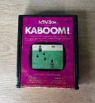 ATARI 2600 - KABOOM! - Cartucho de jogo. FUNCIONANDO no momento, sem garantia futura - Para solicitação de mídias adicionais e esclarecimento de dúvidas, entrar em contato através do telefone (21) 99377-0652.