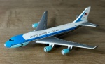 REALTOY - Air Force 1 - Miniatura de aeronave em metal com acabamentos em plástico - med. 14 cm