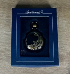 Gentleman Collection - Relógio de bolso, acondicionado na embalagem original - med. aproximadamente 4,3 cm de diâmetro - Peça em bom estado de conservação (Maquinário não testado, sem garantia de funcionamento).