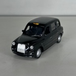 WELLY - nº 43637 - London Taxi TX4 - Escala 1/43 - Miniatura em metal com pneus de borracha. Peça rica em detalhes, com abertura de portas - Peça em bom estado de conservação, vendida no estado em que se encontra nas imagens.