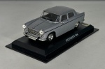 Auto Collection - Peugeot 404 - Escala 1/43 - Miniatura em metal com pneus de borracha, peça rica em detalhes. Acompanha base expositora - Peça em bom estado de conservação, vendida no estado em que se encontra nas imagens.