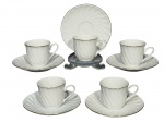 PORCELANA ORIENTAL, cinco (5) xícaras para café com seus respectivos pires confeccionados em porcelana na tonalidade branca moldada em gomos torcidos e bordas filetadas em ouro, medindo 5x7,5x5,5cm.