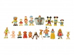 COLECIONISMO, dezenove (19) figuras confeccionadas em material sintético pintado, representando personagens clássicos do universo Disney, incluindo, entre outros, Mickey Mouse, Minnie Mouse, Donald Duck, Daisy Duck, Dumbo, Pinóquio, Peter Pan, Branca de Neve, Alice, Tinker Bell, Pluto, Pateta e anões. As peças apresentam diferentes tamanhos, posturas e acabamentos, algumas com pintura manual e variações cromáticas típicas de produção antiga, maior medindo 6cm e menor 3,5cm.