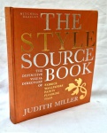 The Style Source Book - por Judth Miller e Mitchell Beazley capa dura medindo 29 cm por 25 cm 402 paginas.