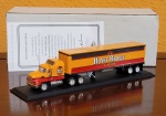 Matchbox CCY05-M 1/43 Honey Brown Lager Mack Trator Trailer, metal fundido, conservado na embalagem original.