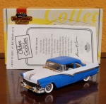 Matchbox DYG12-M  Ford Fairlane 1956 1/43,  metal fundido, conservado na embalagem original, perfeito.