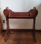 Mover "Jardineira" em madeira da Velha Bahia. Med.: 0,78cm Altura x 0,80cm Comprimento x 0,34cm largura.