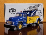 First Gear 1 34 International R-200 Tow Truck AAA Towing Diecast, metal fundido, conservado na embalagem original, perfeito. 20cm.