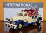 First Gear 19-2378 TOWING Eastwood 1957 Automobilia International Tow Truck, metal fundido, Conservado na embalagem original, perfeito. 22cm.