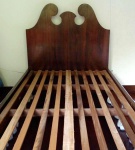 Cama de solteiro completa estilo art deco em jacarandá, oriunda do extinto cassino Quitandinha, Petr