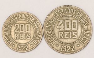 Numismática, Brasil. Lote com 2 moedas, sendo 200 RÉIS 1922, 400 RÉIS 1922