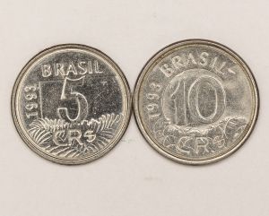 Numismática, Brasil. Série com 2 Moedas 5 e 10 Cruzeiros Reais 1993 Arara e Tamanduá - V. 430 e V. 430 Escassas FC Soberba.