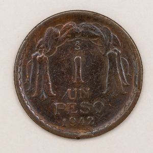 Numismática, Chile. Moeda de 1 Peso ano 1942. Cobre 25mm. General Bernardo O`Higgins. KM# 179. Escassa.