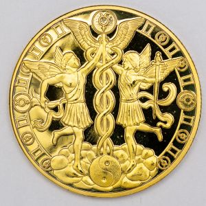 Numismática. Moeda Comemorativa do Zodíaco Signo de Gêmeos folheada a ouro 24k. 40mm. 