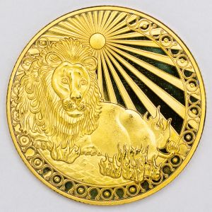 Numismática. Moeda Comemorativa do Zodíaco Signo de Leão folheada a ouro 24k. 40mm.