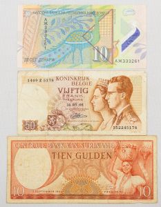 Numismática - 3 peças agrupadas aleatoriamente