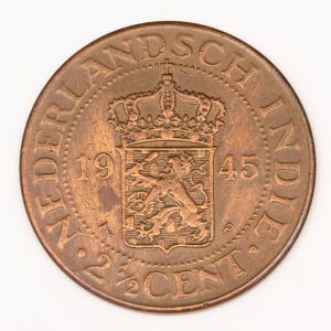 Numismática. Índia Holandesa 2 1/2 G 1945 Linda Moeda Grande 30mm