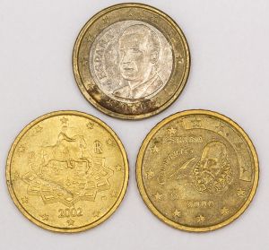 Numismática, 03 Moedas Somando 2 Euros.