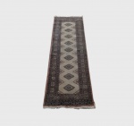 Passadeira Pakistão fundo bege / marrom  , medindo  60 x  1,77 m² ( tapete com rapé e franjas no estado ) Veja imagens extras 