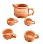 Lote com  4  xícaras s/ pires e 1 leiteira em cerâmica refratária crua na cor natural,  medidas: leiteira 10 x 21 cm ,   XÍCARAS: altura: 5,5 x 6 cm ( um pequeno bicado )