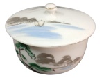 Bowl para saquê em porcelana japonesa com paisagem  ,made in Japan ,  medindo  7,5  x 8,5cm