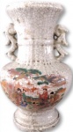 Bonita Anfora  em Cerâmica Craquelada Oriental  de  Macau -  paisagem com figuras de Gueixas   altura   51 x 31 x 24 cm de diâmetro