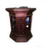 Mesa lateral sextavada  em madeira nobre  entalhada com vazados , medindo 60 x 50 cm , marcas de uso ( retirada com agendamento na Barra da Tijuca )