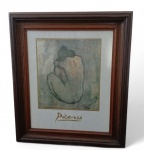 PICASSO. "Nu azul ", reprodução sobre eucatex, , medindo 34 x 30 cm.( moldura com vidro )