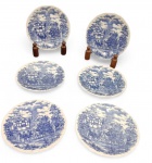 PORCELANA OXFORD - Lote contendo 06 (seis) pratos em porcelana Oxford modelo Vitramik decorados por cena de carruagem nos tradicionais tons blue and white. diâmetro 23 cm