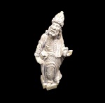 ESTATUETA EM GESSO REPRESENTANDO OBRA EZECHIEL DE ALEIJADINHO. Altura 31 cm ( vendida no estado)