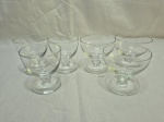 Lote de 6 taças de aperitivo em cristal incolor, sendo 2 tamanhos. Medindo 8,5cm x 8cm de altura; 7cm x 8cm de altura.