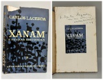 LACERDA, Carlos. - XAMAN e Outras Histórias. São Paulo: Livraria Francisco Alves, 1959. PRIMEIRA EDIÇÃO COM DEDICATÓRIA AUTÓGRAFA DO AUTOR: "Dr. Aquiles ... com um abraço, Carlos Lacerda. 4.12.59". 162 pp. Brochura com pequena perda na capa no canto superior esquerdo. Bom estado de conservação. 15 x 23 cm.