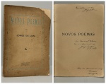 LIMA, Jorge de. - NOVOS POEMAS. Rio de Janeiro: Pimenta de Mello & C., 1929. PRIMEIRA EDIÇÃO COM DEDICATÓRIA AUTÓGRAFA DO AUTOR: "Exemplar Nº 142  Jorge de Lima, Ao Manoel Abreu com a admiração de Jorge de Lima 3.8.1929." 58 pp. Brochura original com algumas perdas, páginas com o amarelado do tempo em bom estado de conservação. 19,5 x 28,5 cm.